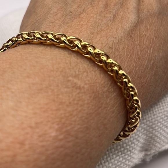 Gold Wheat Bracelet 7” Medium weight stackable fold over clasp closure Mobwife - Picture 4 of 8